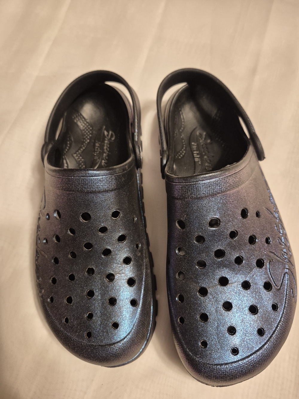 Skechers Women's Size 9M Iridescent Navy Glitter Clog